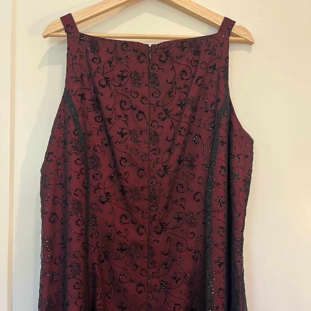 NWT Betsy & Adam Y2K sheer velvet burnout floral burgundy glittery formal dress - Picture 9 of 13